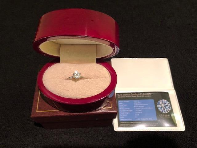 Amora Moissanite 1.5ct, H Round Palladium sz 9