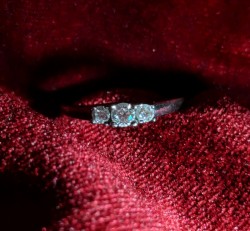 Engagement Ring - 3 stone Diamond Size 7.5 14kt wg
