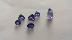 6 Loose Tanzanite Stones